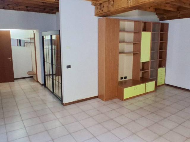 Appartamento in vendita a Robbiate LC