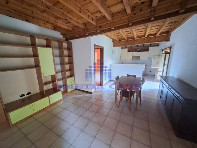 Appartamento in vendita a Robbiate LC