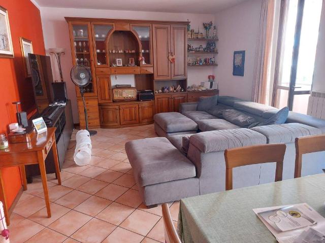 Appartamento in vendita a Robbiate LC