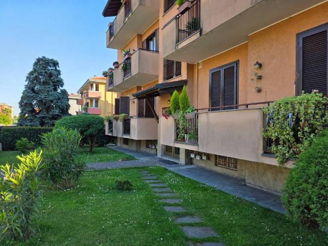 Appartamento in vendita a Robecco sul Naviglio MI