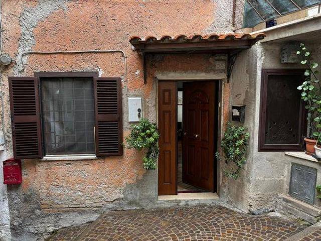 Appartamento in vendita a Roiate RM