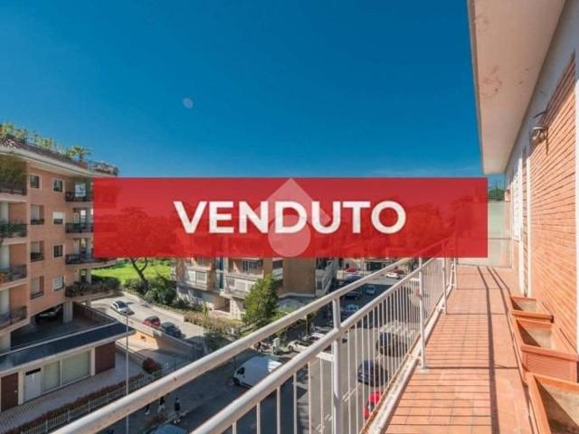 Appartamento in vendita a Roma