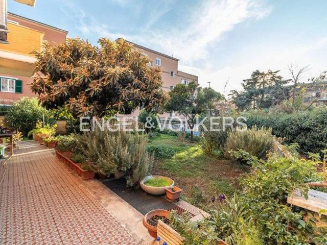 Appartamento in vendita a Roma