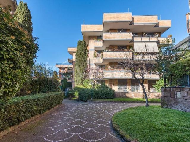 Appartamento in vendita a Roma, Cecchignola Giuliano Dalmata
