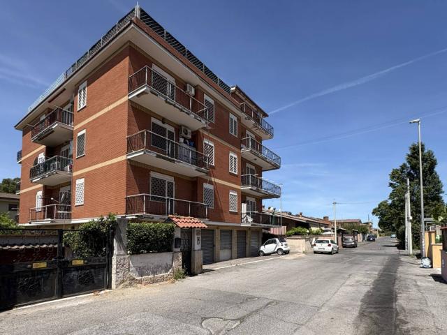 Appartamento in vendita a Roma, Dragona