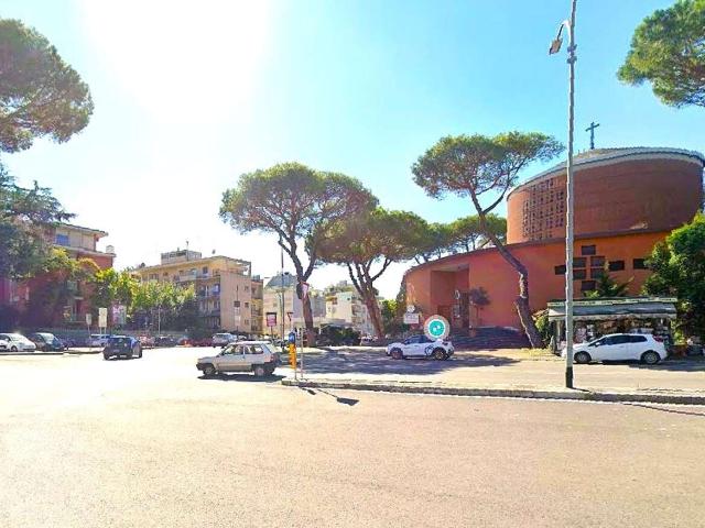 APPARTAMENTO in VENDITA a ROMA FLAMINIO / FLEMING / VIGNA CLARA / CAMILLUCCIA di 7 vani