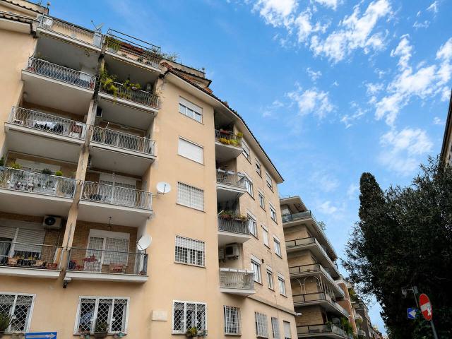 APPARTAMENTO in VENDITA a ROMA FLAMINIO / FLEMING / VIGNA CLARA / CAMILLUCCIA di 2 vani