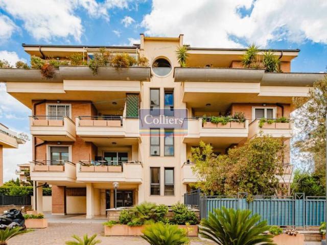 Appartamento in vendita a Roma largo Giuseppe Guastalla, Mezzocammino