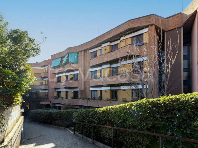 Appartamento in vendita a Roma largo Giuseppe la Masa, 3, Villa Bonelli