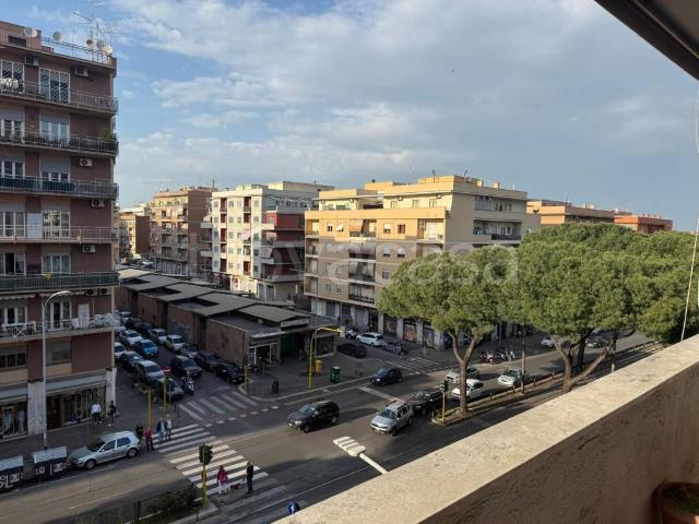 Appartamento in vendita a Roma largo Irpinia, 48, Tor de' Schiavi