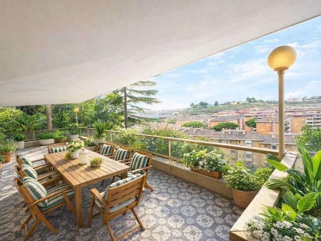 APPARTAMENTO in VENDITA a ROMA PRATI di 7 vani