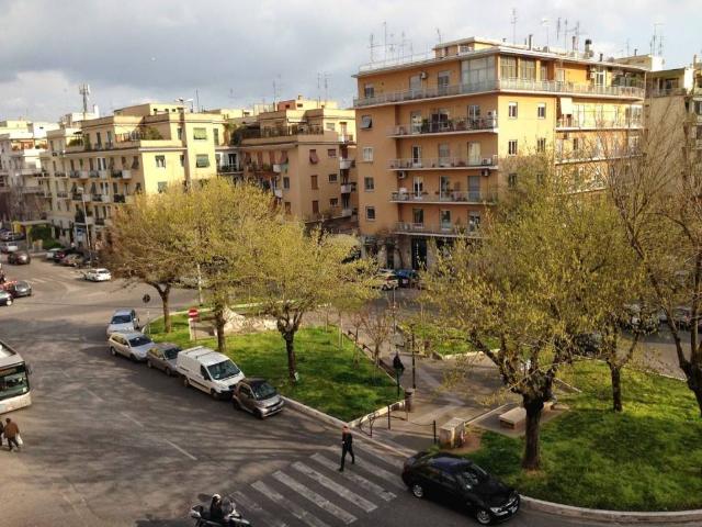 Appartamento in vendita a Roma RM