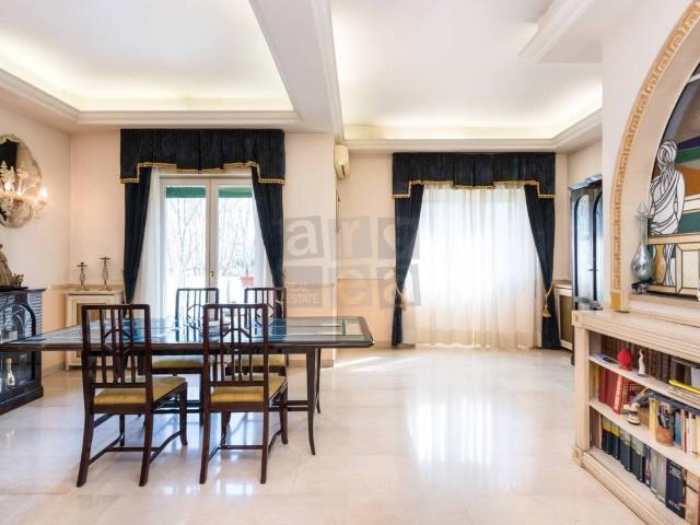 Appartamento in vendita a Roma RM