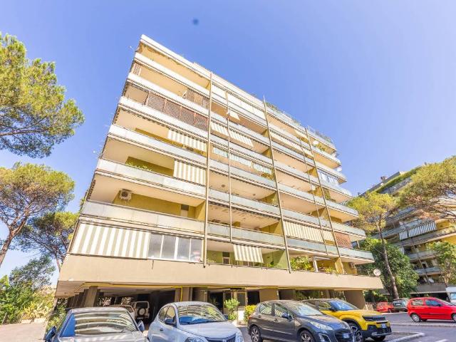 Appartamento in vendita a Roma RM