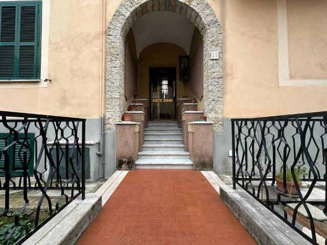 Appartamento in vendita a Roma RM