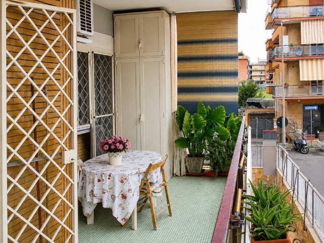 Appartamento in vendita a Roma RM