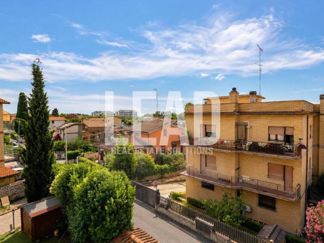 Appartamento in vendita a Roma RM