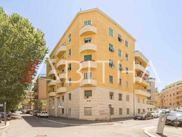 Appartamento in vendita a Roma RM