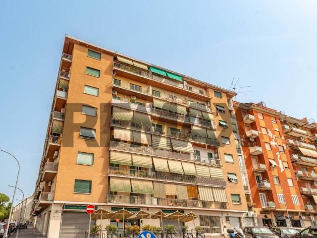 Appartamento in vendita a Roma RM