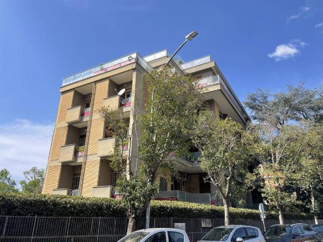 Appartamento in vendita a Roma RM