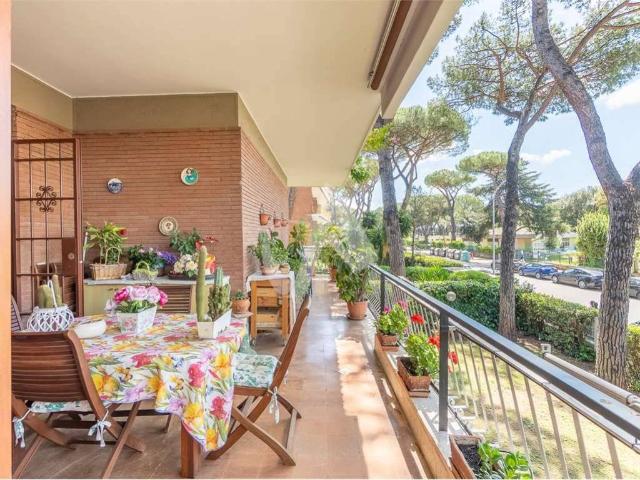 Appartamento in vendita a Roma RM