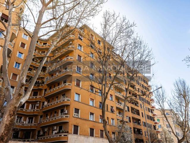 Appartamento in vendita a Roma RM