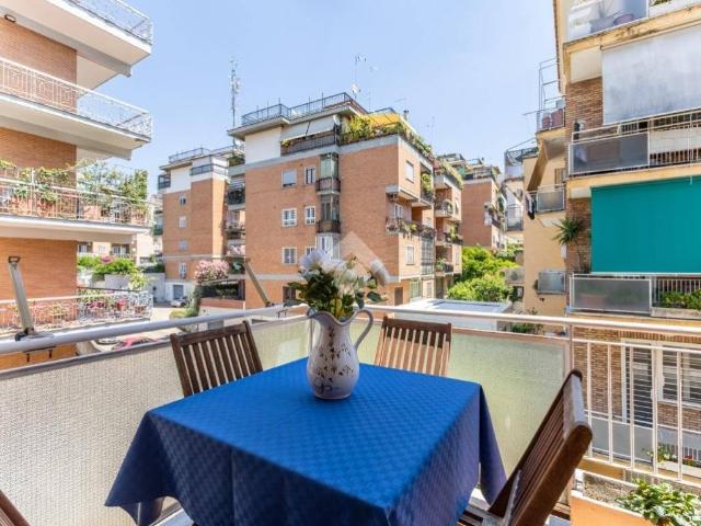 Appartamento in vendita a Roma RM