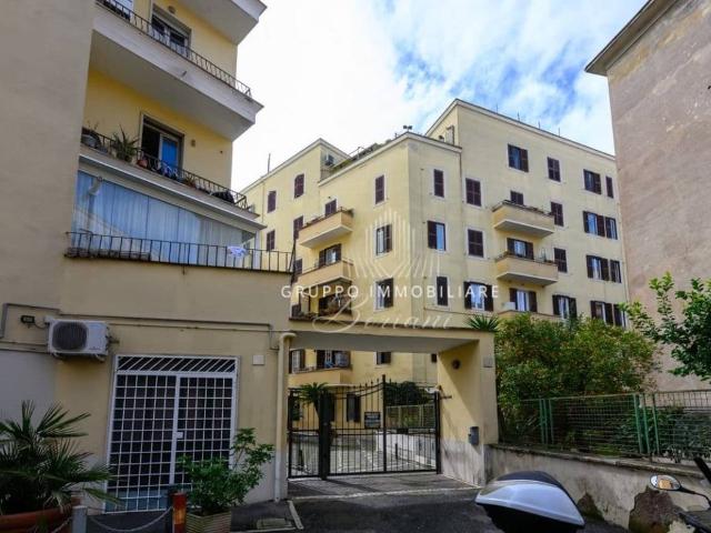 Appartamento in vendita a Roma RM