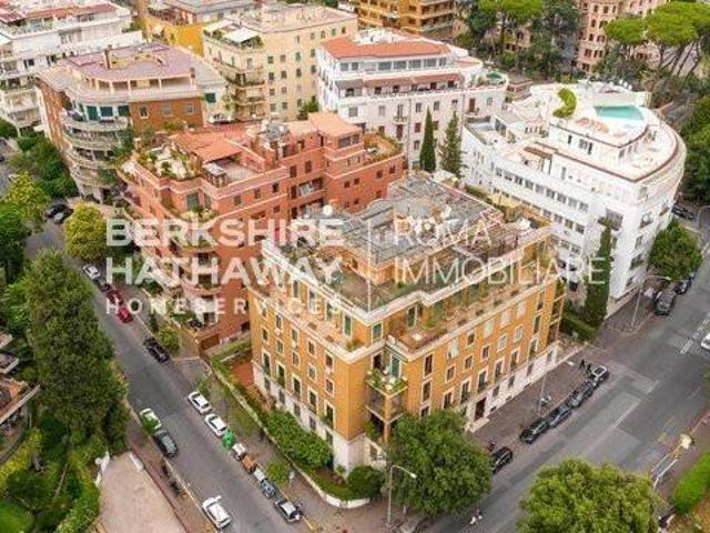 Appartamento in vendita a Roma RM