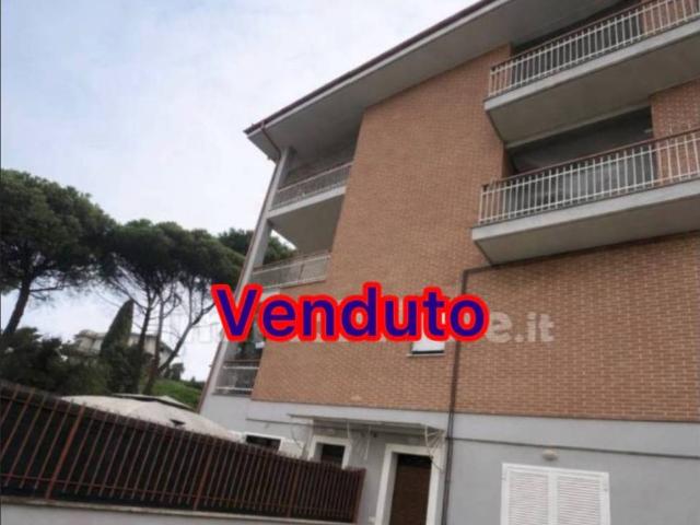 Appartamento in vendita a Roma RM