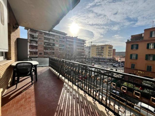 Appartamento in vendita a Roma RM