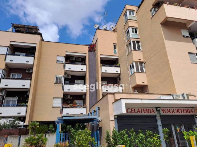 Appartamento in vendita a Roma RM