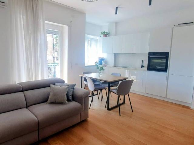 Appartamento in vendita a Roma RM