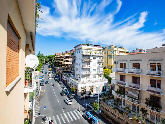 Appartamento in vendita a Roma RM