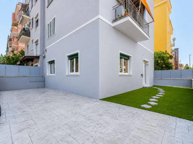Appartamento in vendita a Roma RM