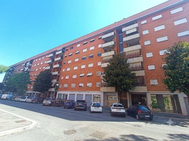 Appartamento in vendita a Roma RM