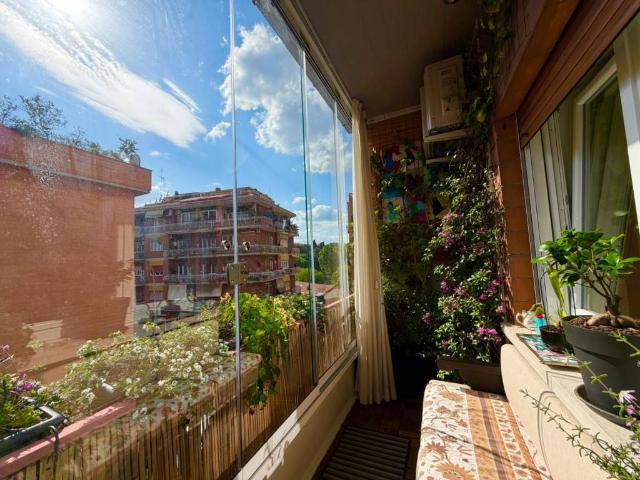 Appartamento in vendita a Roma RM