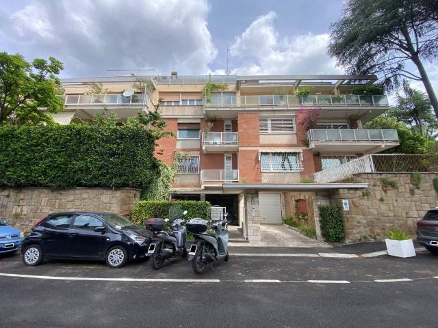Appartamento in vendita a Roma RM
