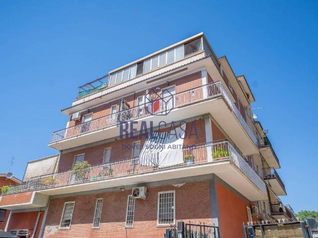 Appartamento in vendita a Roma RM