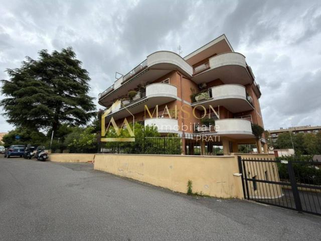 Appartamento in vendita a Roma RM