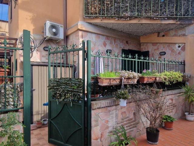 Appartamento in vendita a Roma RM