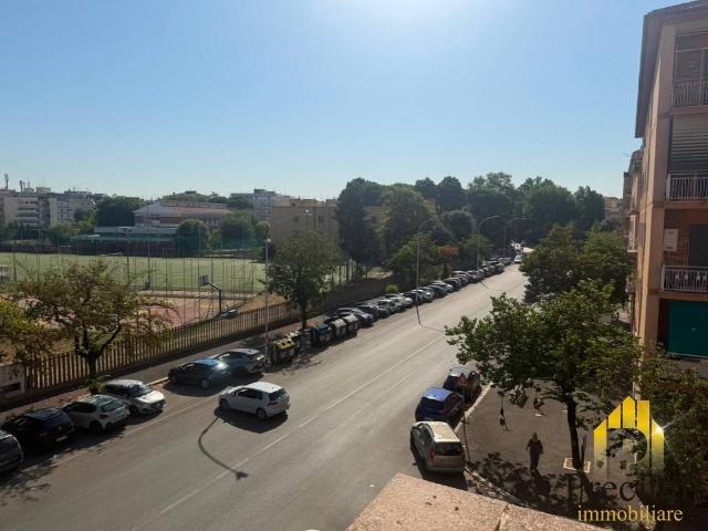 Appartamento in vendita a Roma RM
