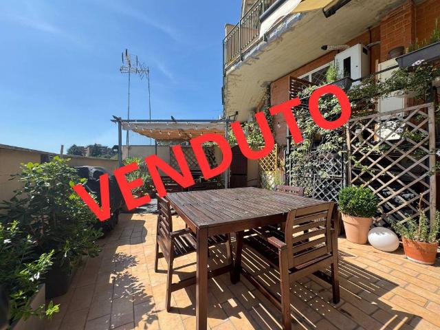 Appartamento in vendita a Roma RM