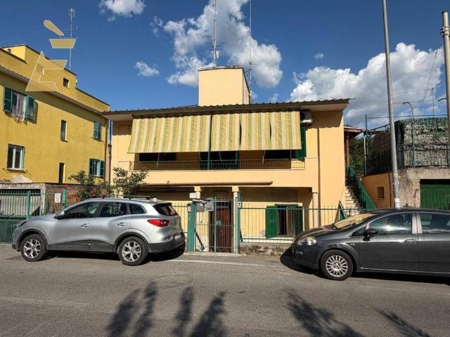 Appartamento in vendita a Roma RM