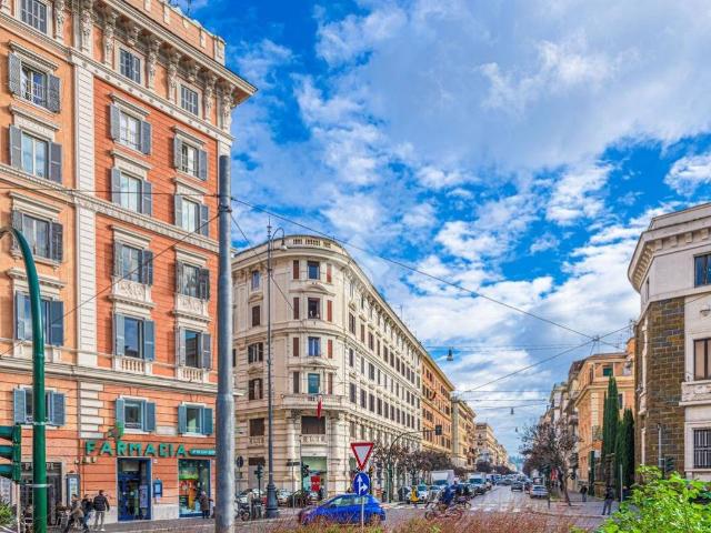 Appartamento in vendita a Roma RM