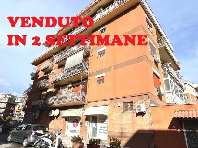 Appartamento in vendita a Roma RM