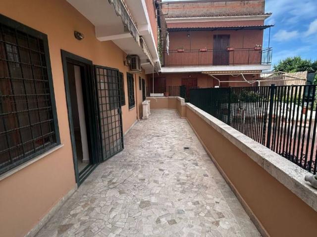 Appartamento in vendita a Roma RM