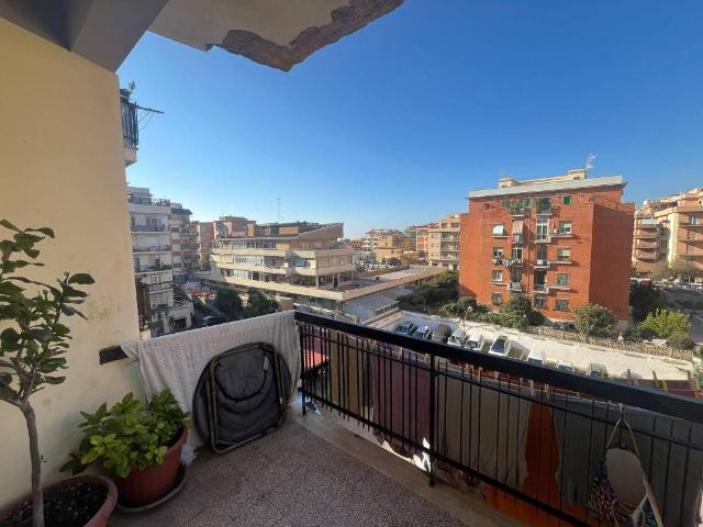 Appartamento in vendita a Roma RM