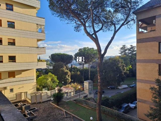 Appartamento in vendita a Roma RM