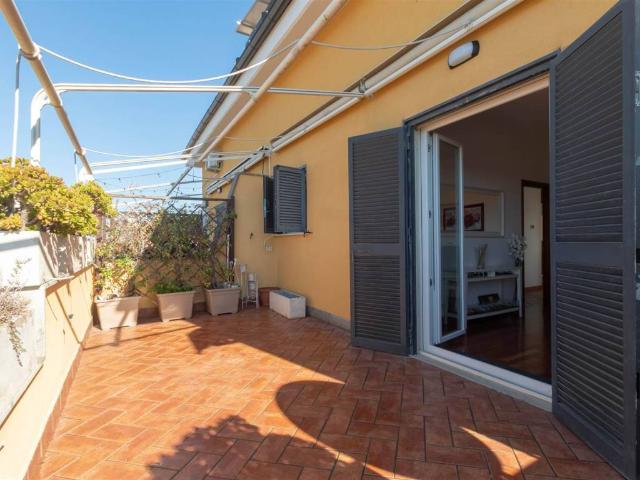 Appartamento in vendita a Roma RM